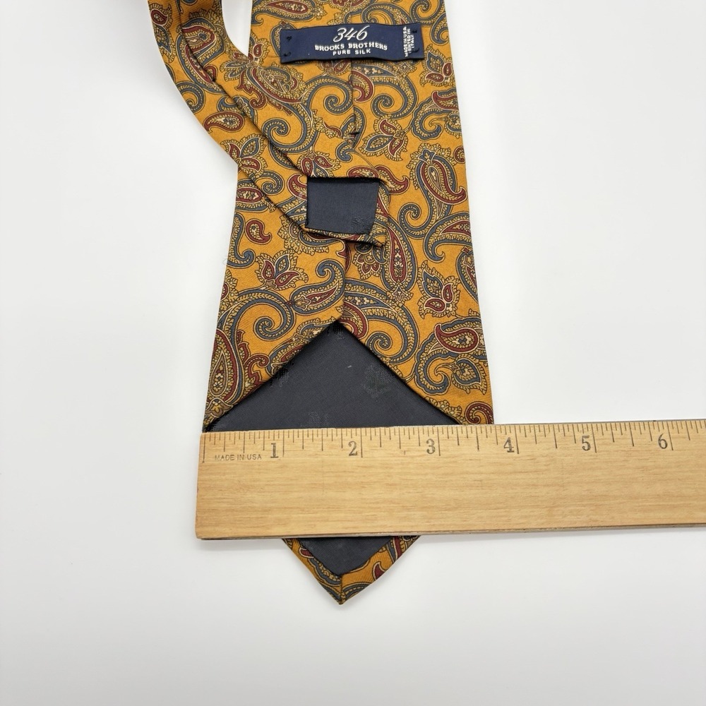 Brooks Brothers 346 Pure Silk Necktie Classic Paisley Pattern Yellow Background - Picture 8 of 10